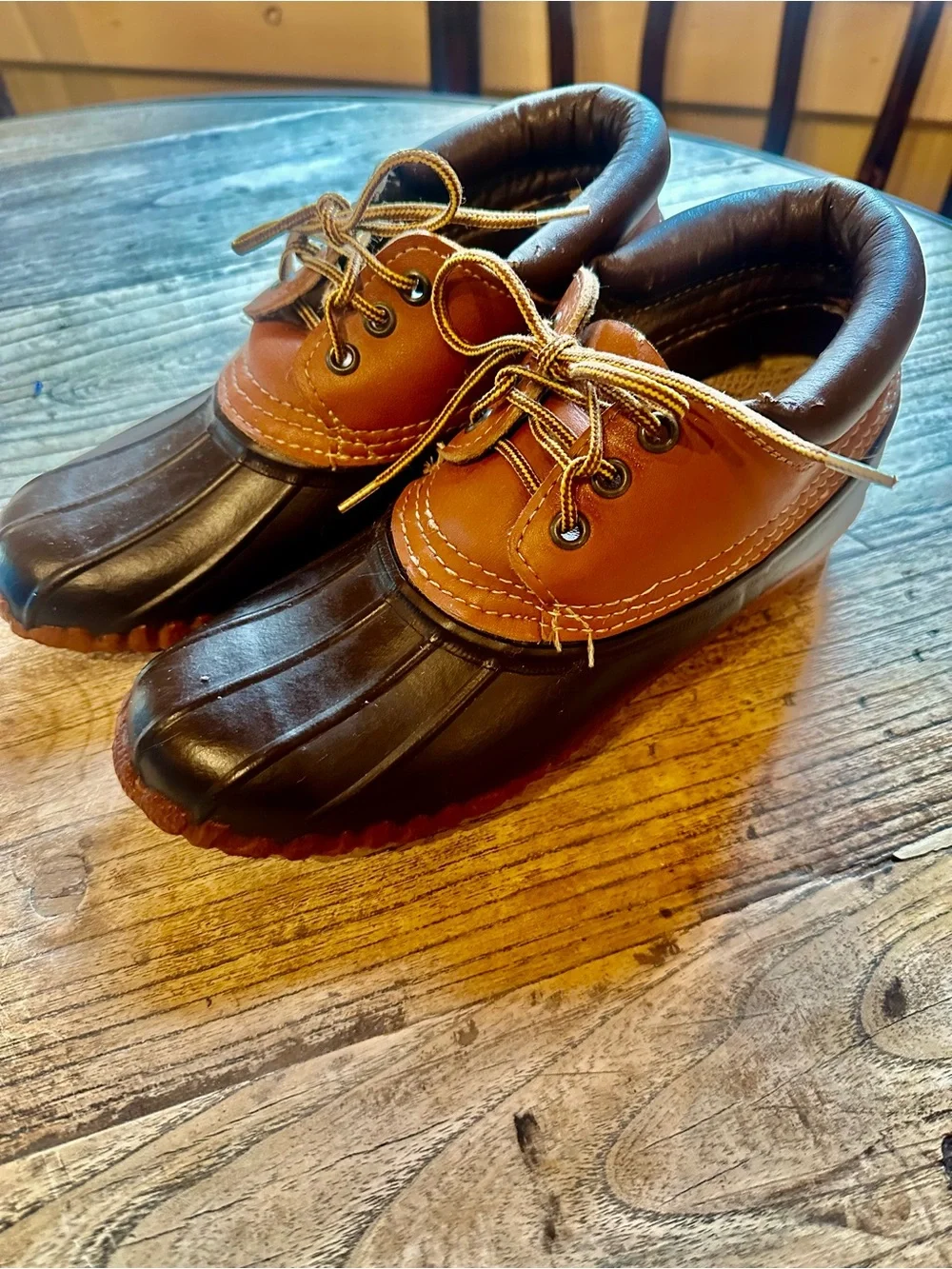 🦆Vintage  Preppy La Crosse Duck shoe size 7